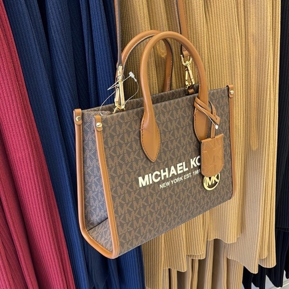 Michael Kors Mirella Small Shopper Top Zip Crossbody Bag Brown Logo MK
NWT - Picture 14 of 16